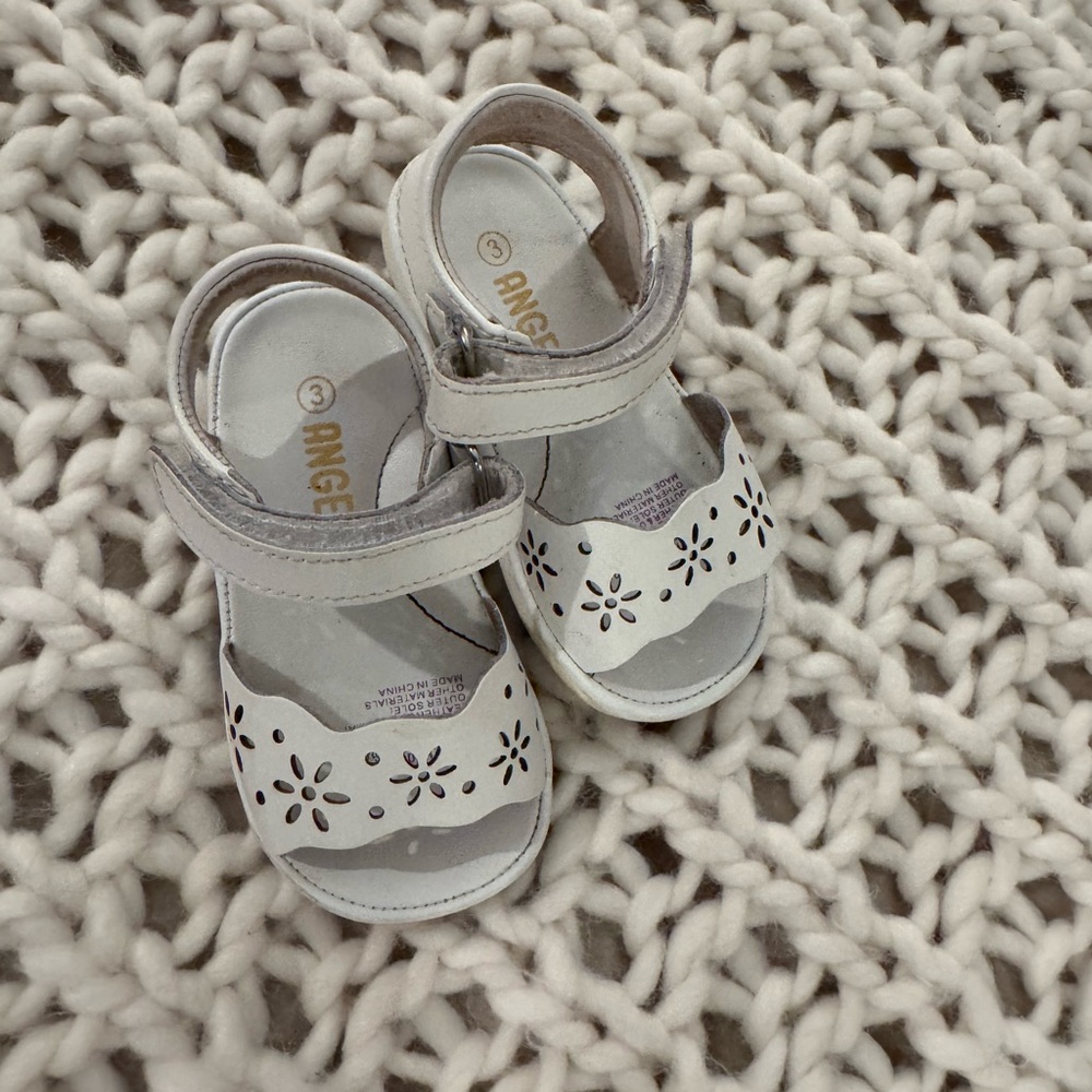 Angel Kids White Floral Sandals